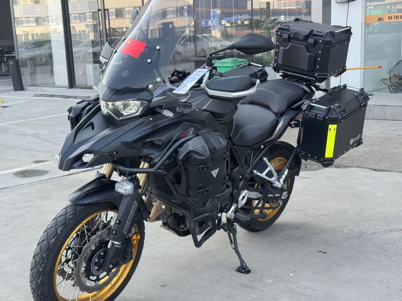 二手贝纳利TRK552