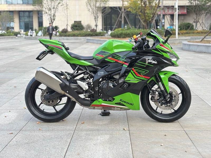 二手川崎ZX-4R