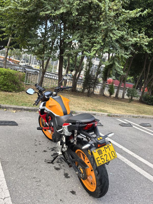 二手五羊本田CB190R 暴锋眼