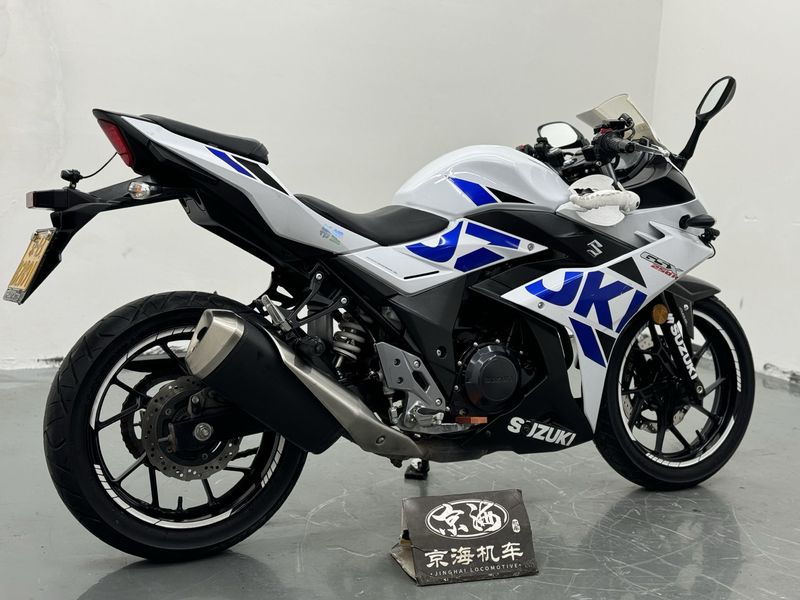 二手豪爵铃木GSX250R