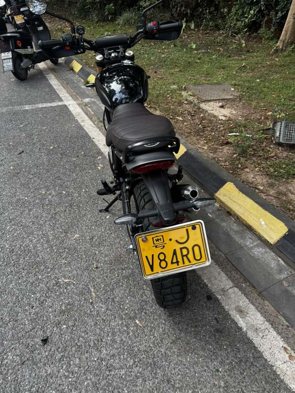 二手凯旋Scrambler 400 X