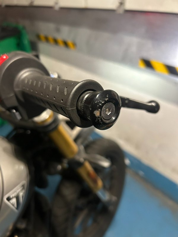 二手凯旋Scrambler 400 X