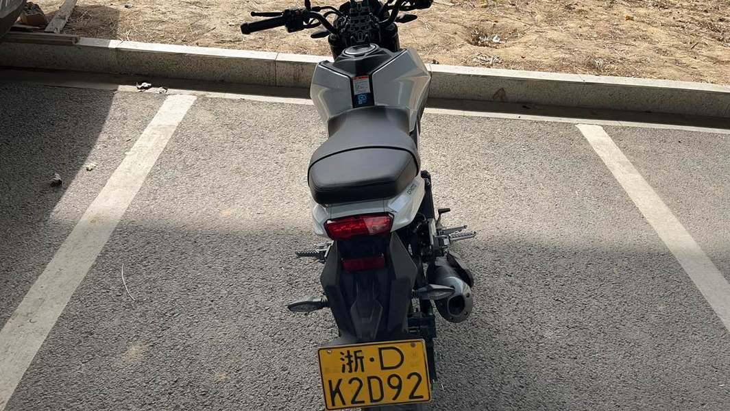 二手春风ST狒狒