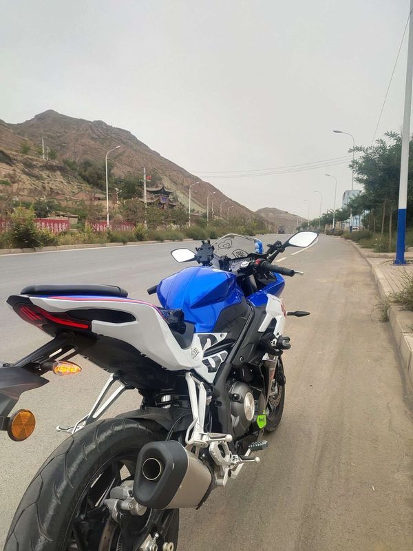 二手贝纳利龙卷风 Tornado 252R