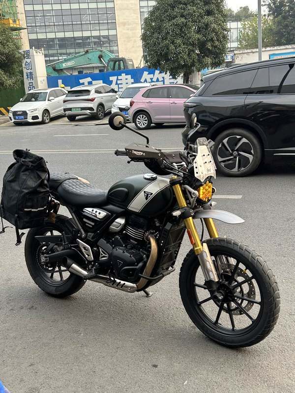 二手凯旋Scrambler 400 X