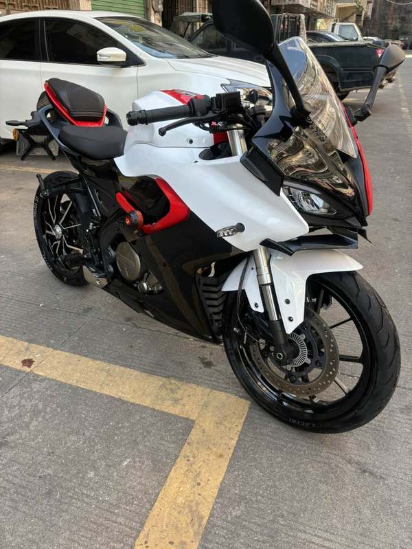 二手QJMOTOR赛250