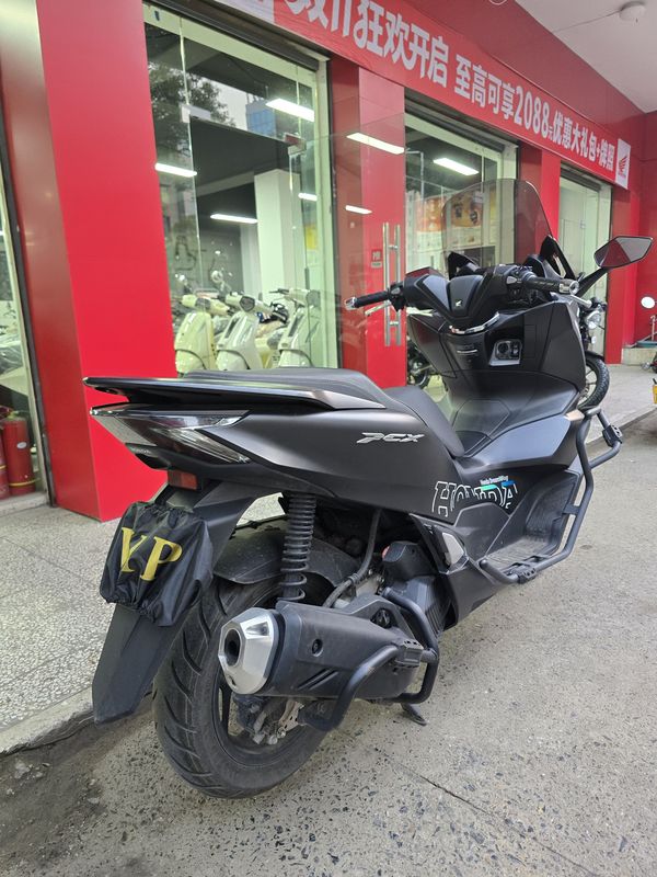 二手五羊本田PCX