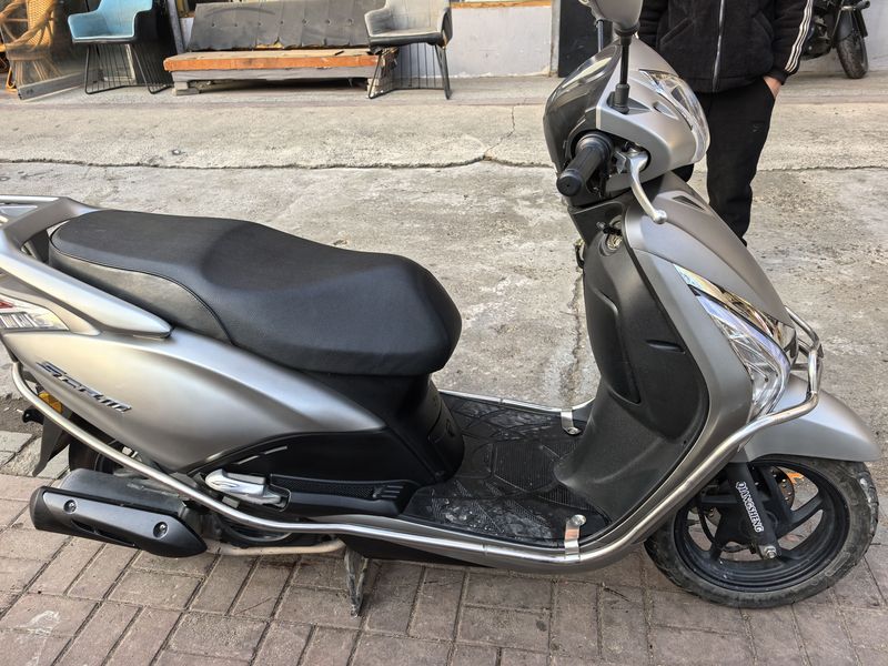 二手五羊本田SCR110 佳御