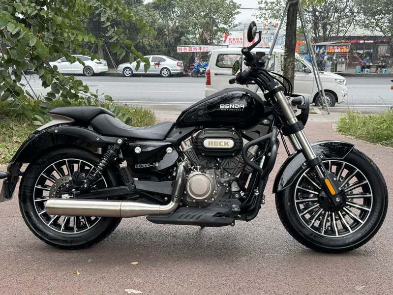 二手奔达Rock300 灰石