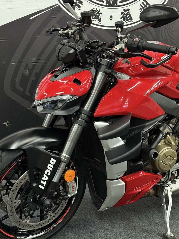 二手杜卡迪Street Fighter V4