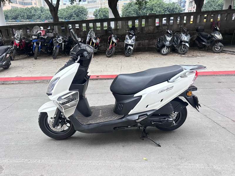 二手济南铃木UY125