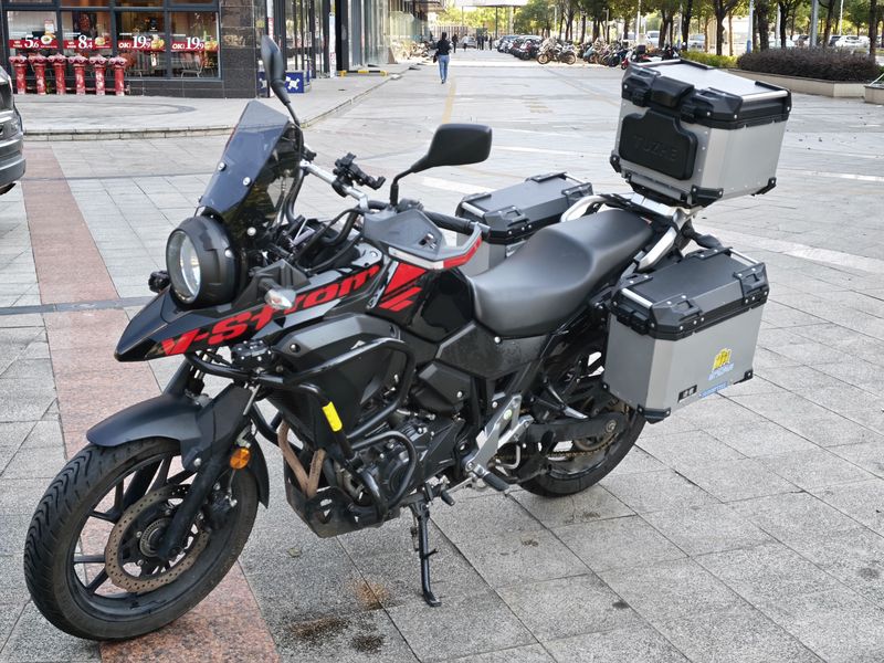 二手豪爵铃木DL250