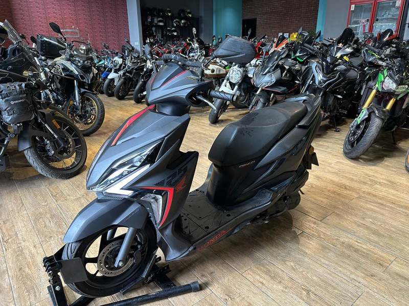 二手新大洲本田裂行 RX125Fi