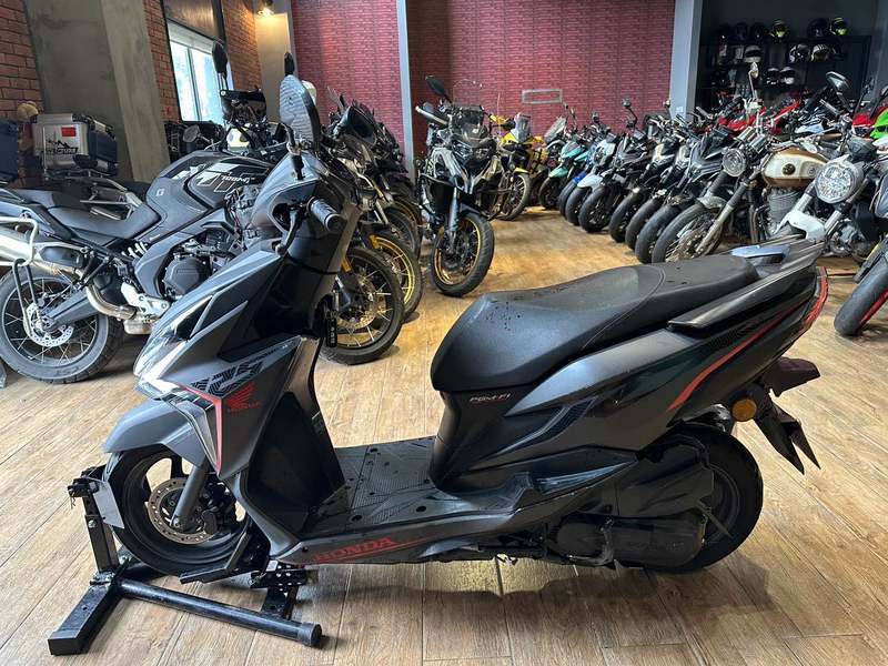 二手新大洲本田裂行 RX125Fi