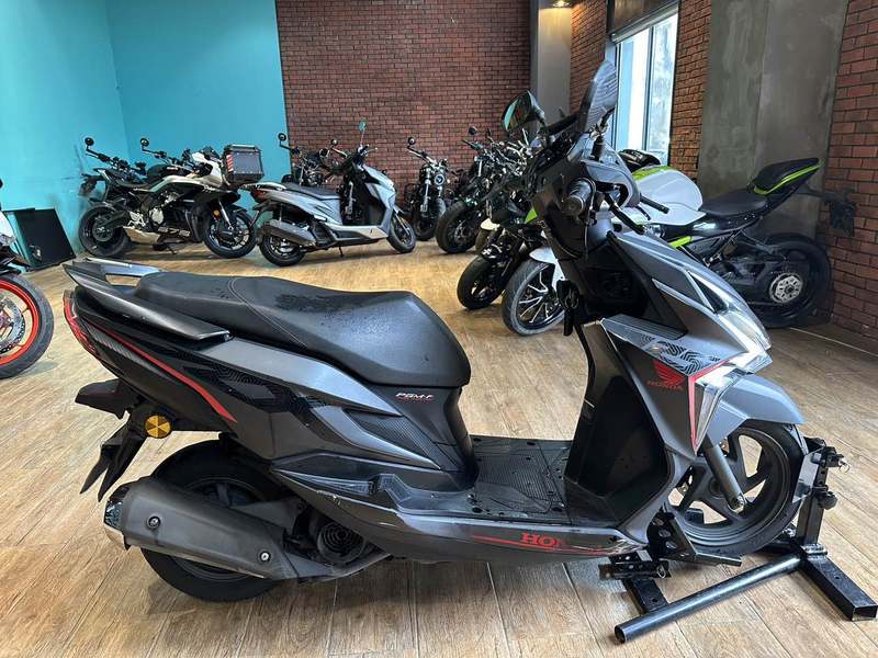 二手新大洲本田裂行 RX125Fi