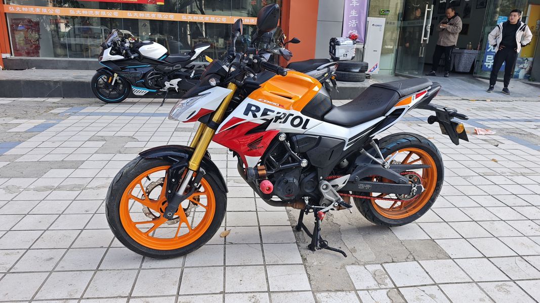 二手五羊本田CB190R 暴锋眼