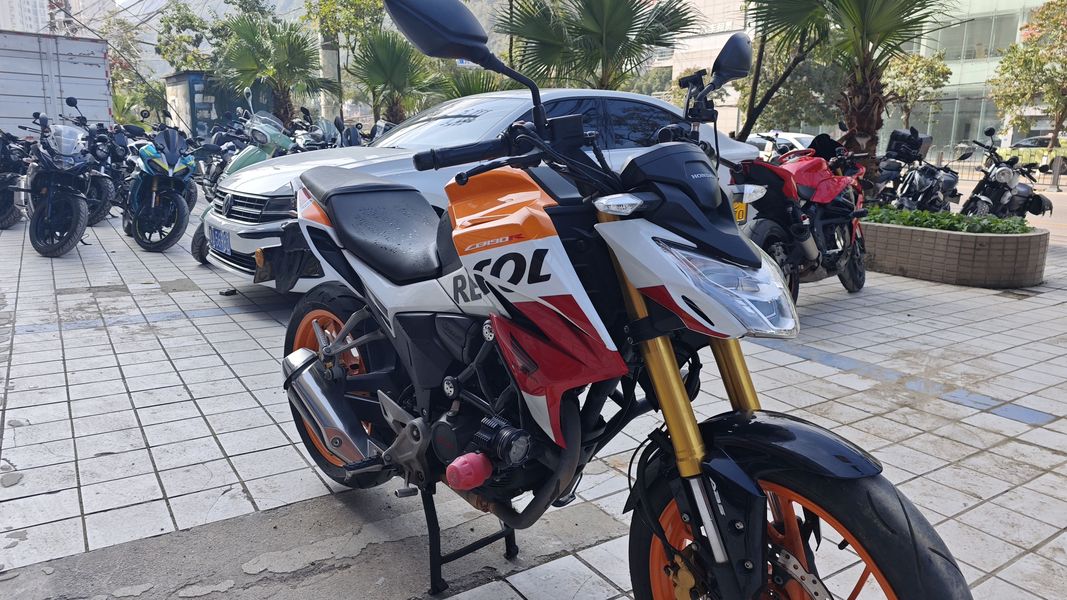 二手五羊本田CB190R 暴锋眼