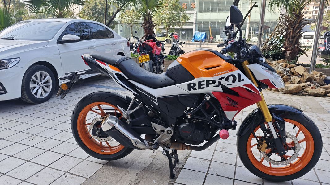 二手五羊本田CB190R 暴锋眼