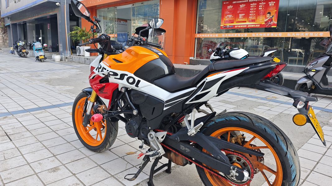 二手五羊本田CB190R 暴锋眼