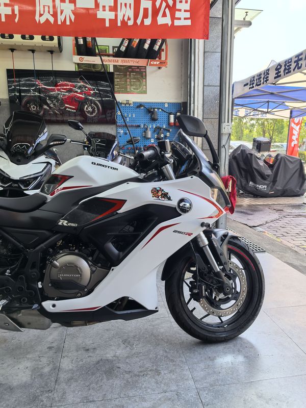 二手QJMOTOR赛250