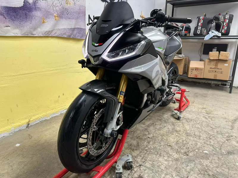 二手阿普利亚Tuono V4