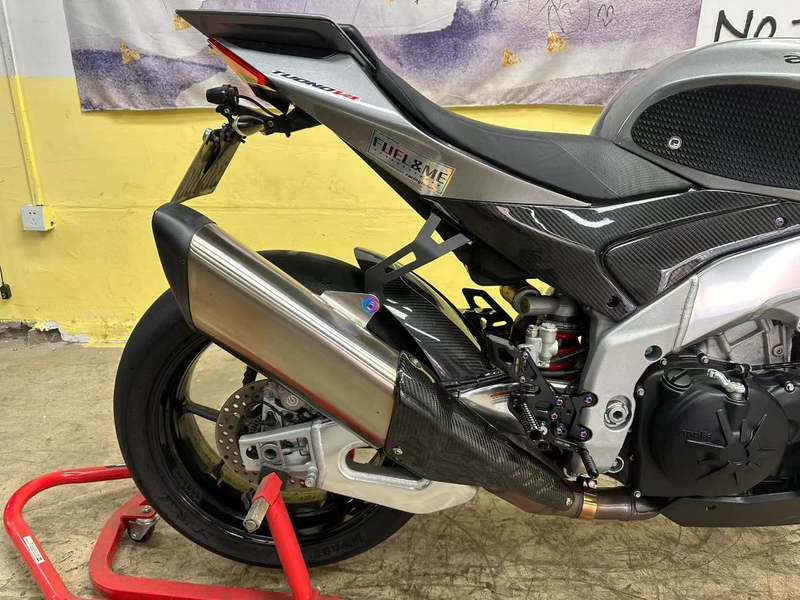 二手阿普利亚Tuono V4