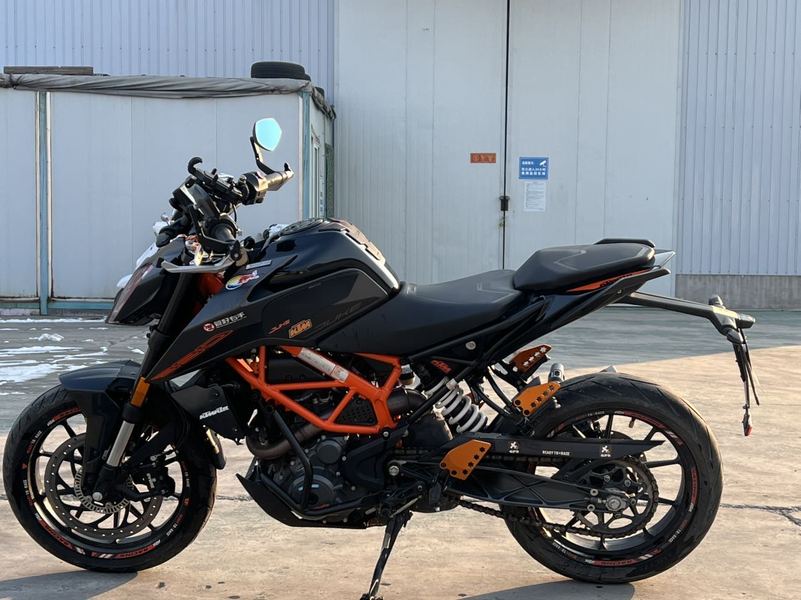 二手KTMR2R390 Duke