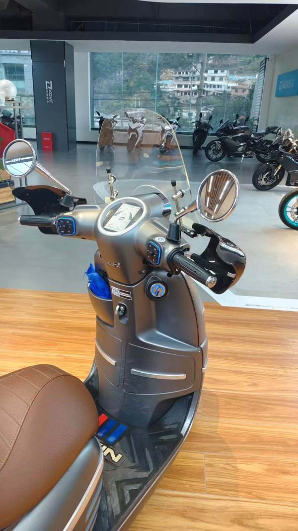 二手天鹰TA 她他