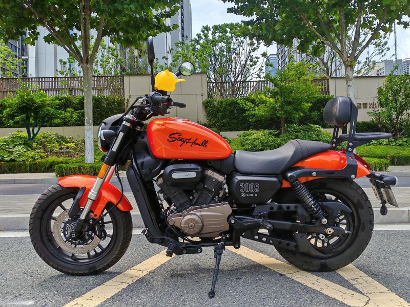 二手QJMOTOR闪300