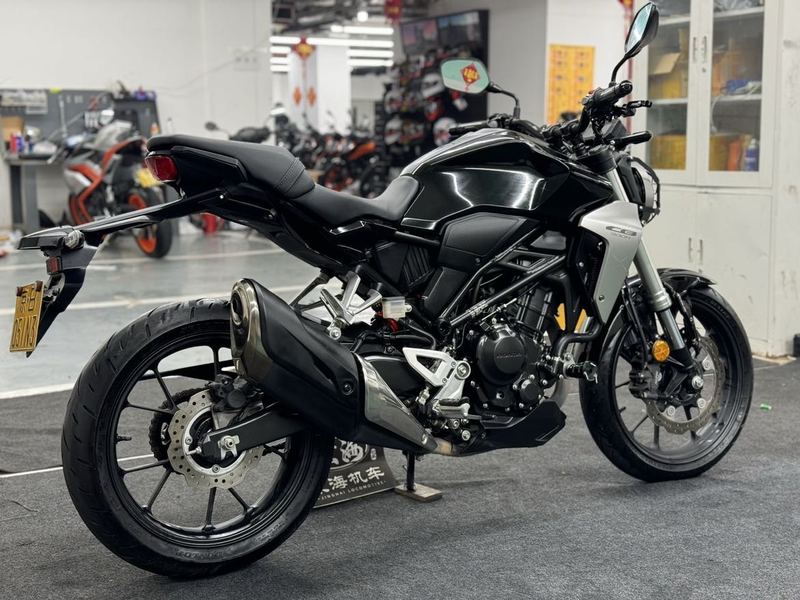 二手本田CB300R