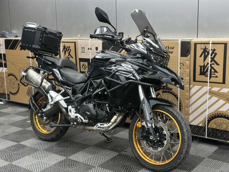 二手贝纳利TRK552