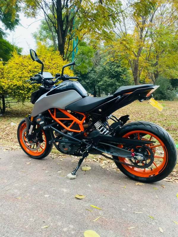 二手KTMR2R390 Duke