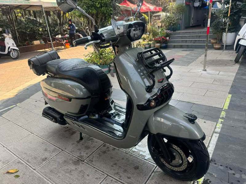 二手维多利亚Sixties 300i