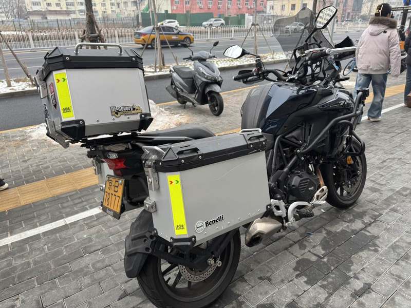 二手贝纳利金鹏 TRK502