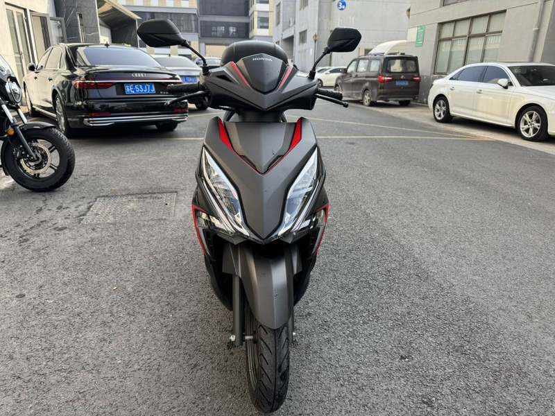 二手新大洲本田裂行 RX125Fi