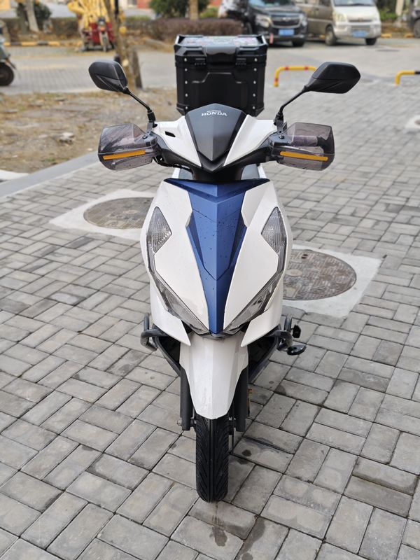 二手五羊本田NX125