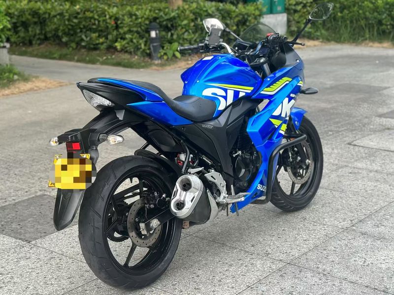 二手济南铃木极客飒 Gixxer 155
