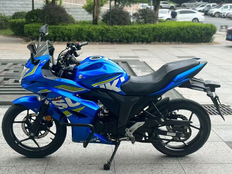 二手济南铃木极客飒 Gixxer 155