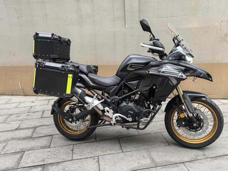 二手贝纳利TRK552