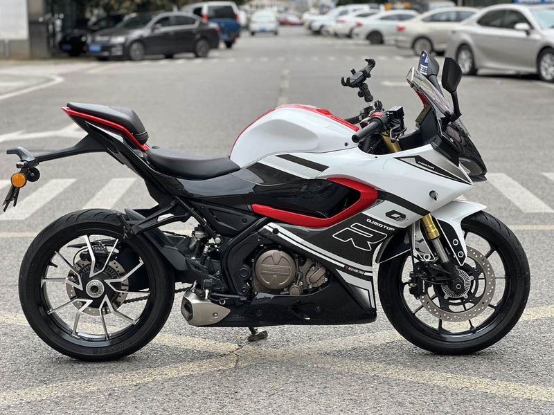二手QJMOTOR赛250