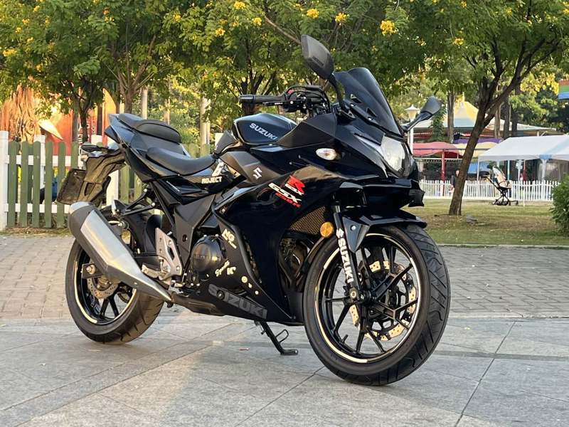二手豪爵铃木GSX250R