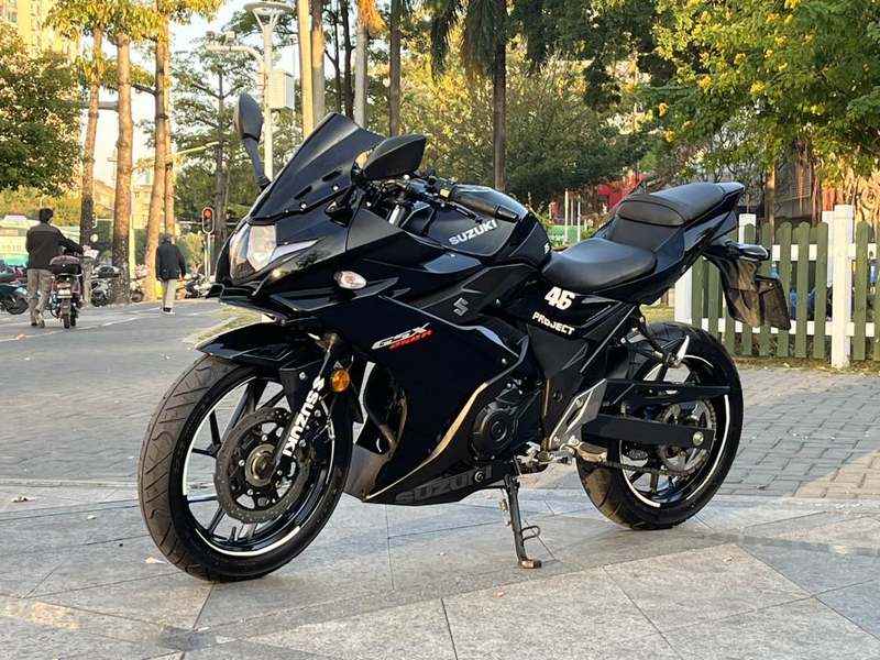 二手豪爵铃木GSX250R