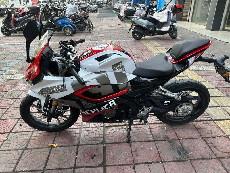 二手QJMOTOR赛250
