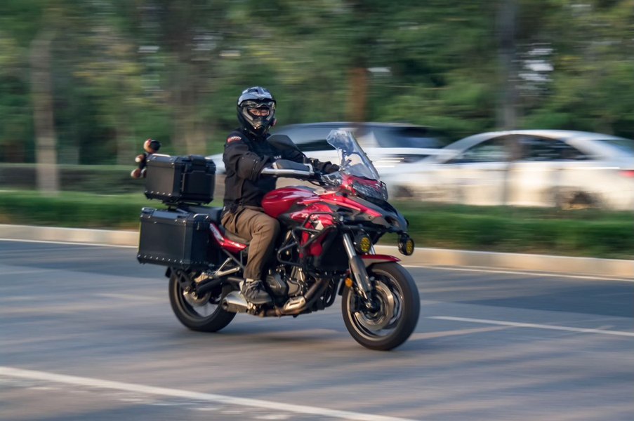 二手贝纳利金鹏 TRK502