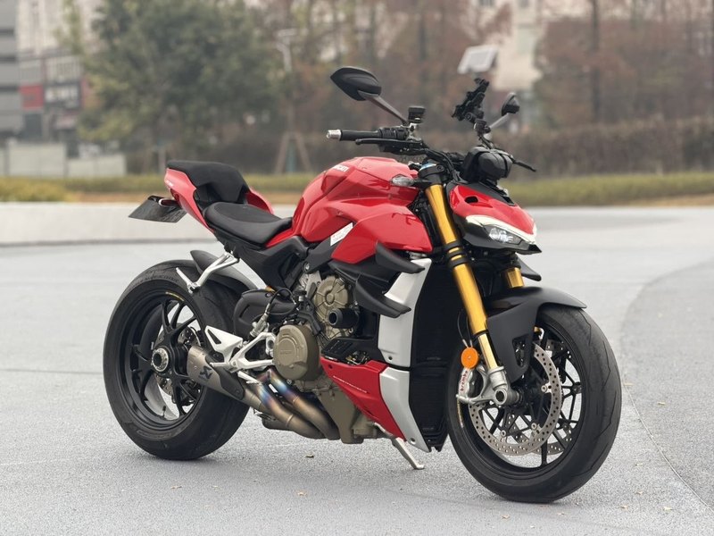 二手杜卡迪Street Fighter V4