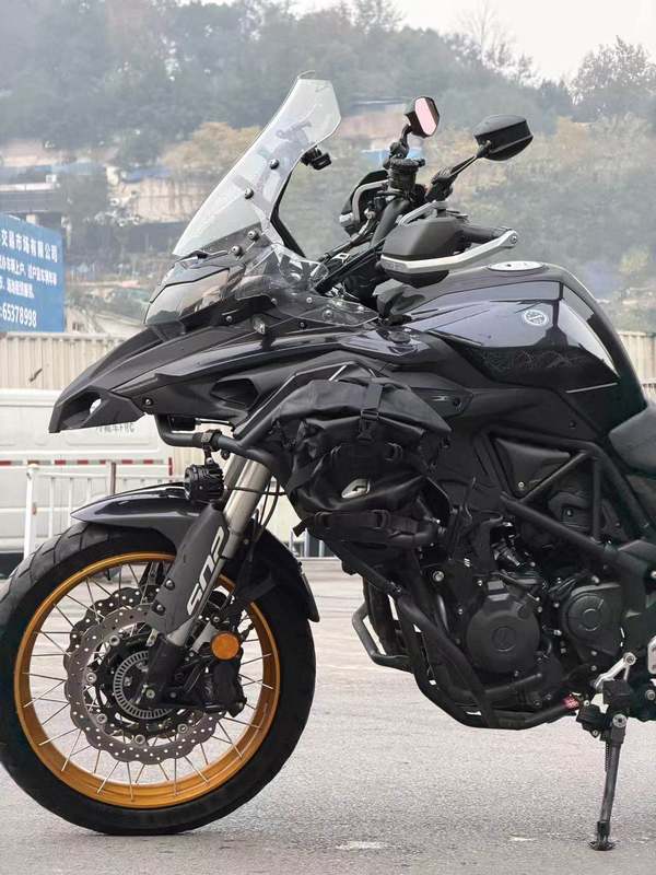 二手贝纳利金鹏 TRK502