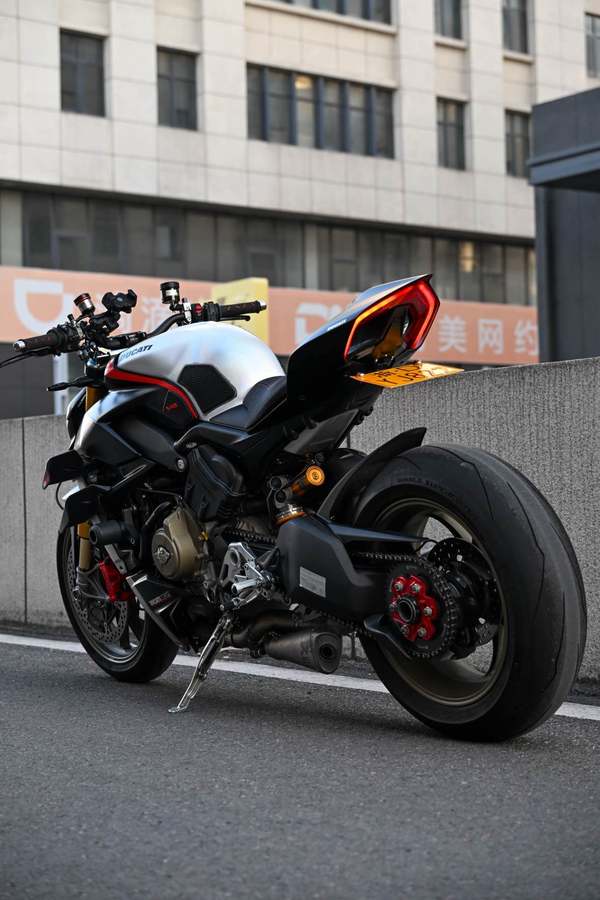 二手杜卡迪Street Fighter V4