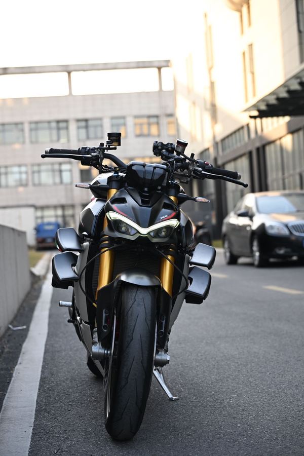 二手杜卡迪Street Fighter V4