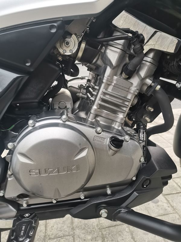 二手豪爵铃木骊驰 GW250