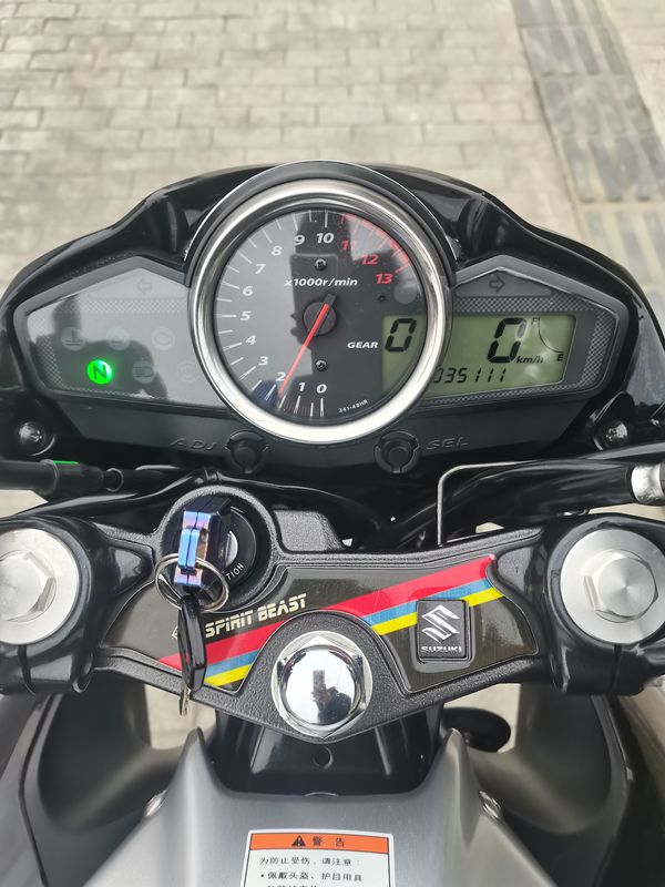 二手豪爵铃木骊驰 GW250